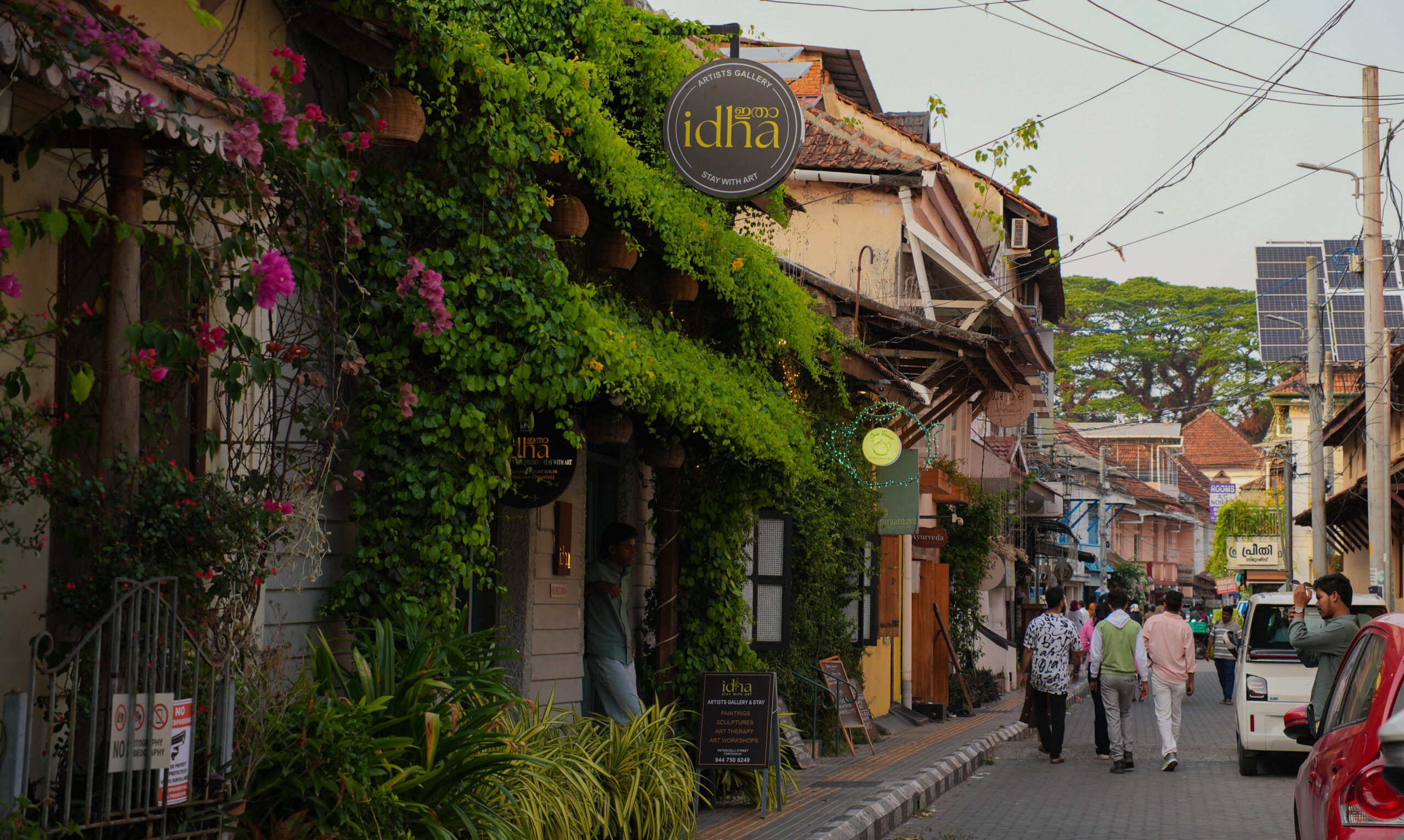 The boutique shops and cafes that line the streets of Fort Kochi