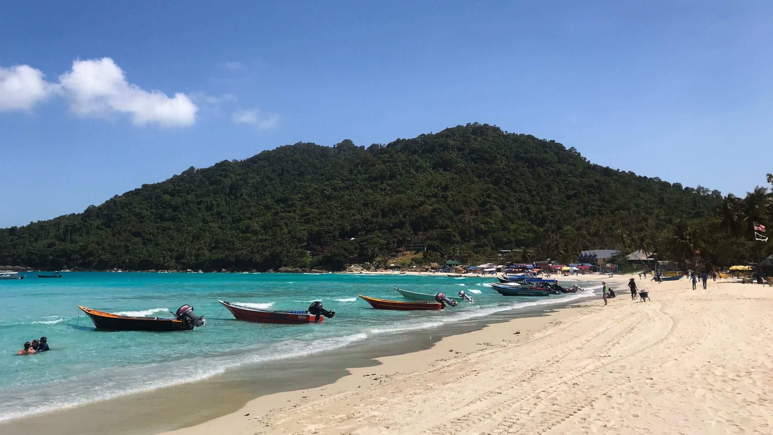 The beautiful long beach of Perhentian Besar, Malaysia
